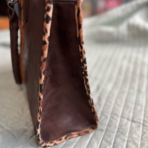 Wrangler Brown and Leopard Print Tote - Picture 3 of 4